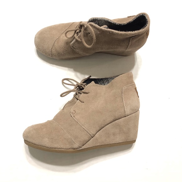 Toms Desert Taupe Kala Suede Lace Up Wedge Booties - Picture 10 of 10